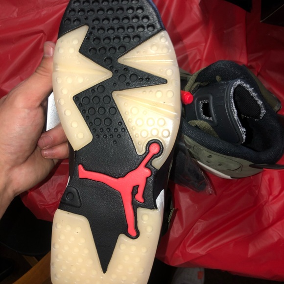 jordan Retro 6 Travis Scott - Picture 6 of 8